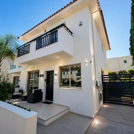 Thalassa Pernera With Private Pool, 3 Min To * Paralimni