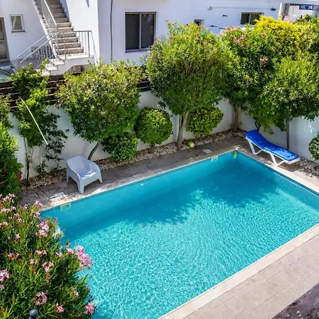 Thalassa Pernera With Private Pool, 3 Min To Paralimni