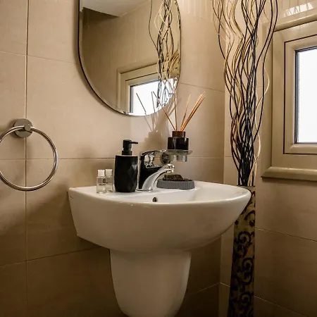 Thalassa Pernera With Private Pool, 3 Min To Villa *