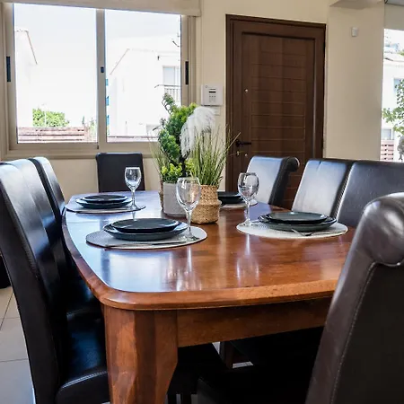 Thalassa Pernera With Private Pool, 3 Min To Paralimni